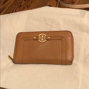 Tory Burch Wallet